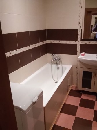 Долгосрочная арренда просторной однокомнатной квартиры. Новострой. - фото 1