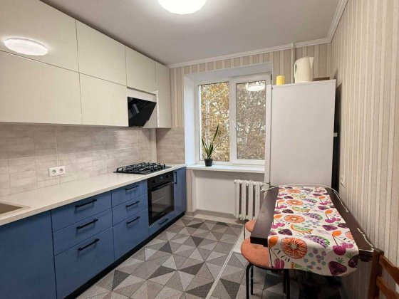 Сдам на год и более 1 комнатную чешку на Мира с ремонтом Чорноморськ