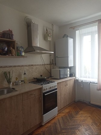 На довготривалий термін здам двох кімнату квартиру в районі Богуна. - фото 1