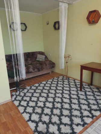 Здам 1к.кв.вул.Пономарьова,р-н школи.Непоганий стае.Адекватна ціна. - фото 1