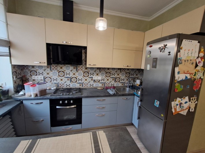 Аренда 3 ком.кв.ул.Катеринича 7 в Центре - фото 1