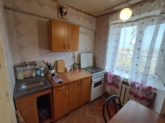 Аренда 2 ком.кв.ул.Дворцовая 12 в Центре Краматорск