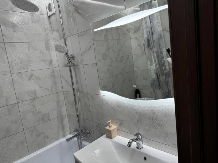 3 этаж !  3- к.Квартира ул Бульвар Краматорский 27 - фото 1