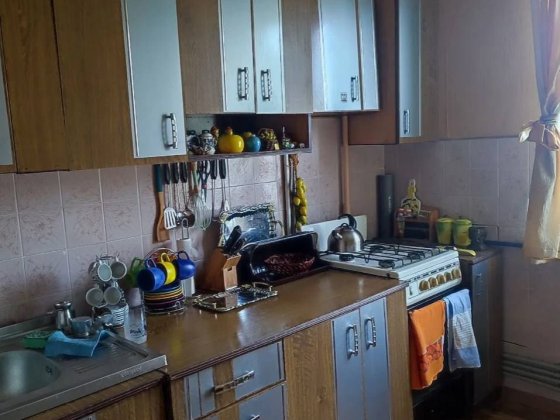 сдам квартиру на две комнаты Лозовая