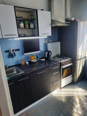 Сдам 2к квартиру на Лазурном - фото 1