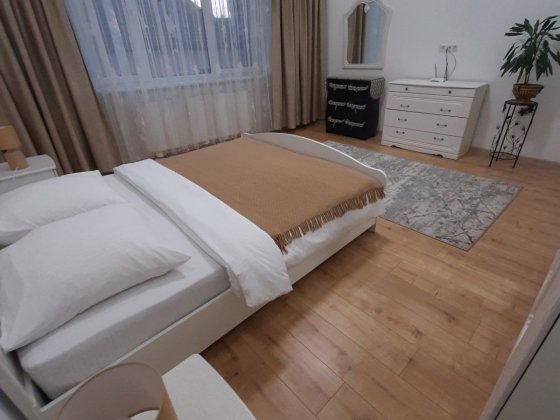 Новобудова, Центр, 2 кімн. LUX квартира з парковкою. Мукачево