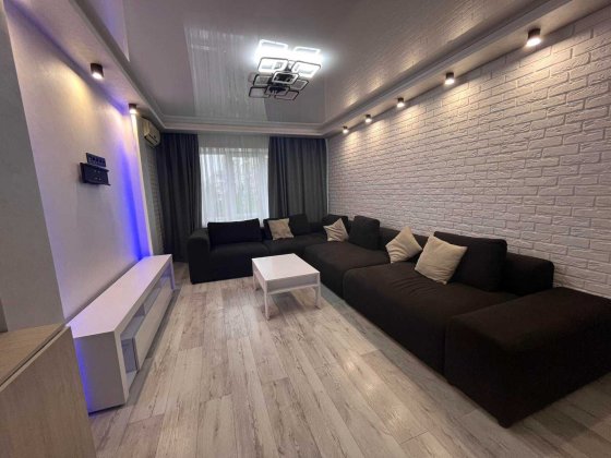 Сдается 3-комнатная квартира с ремонтом на Артема Славянск