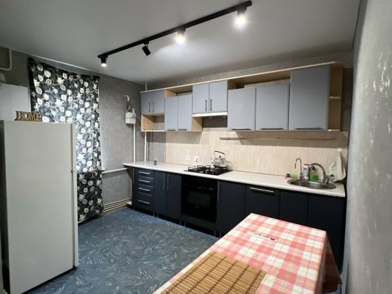 Сдается 3х ком кв. Автономное отопление. Артёма. Хорошее состояние. Славянск