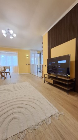 Оренда 3 Кімнатної Квартири - фото 1