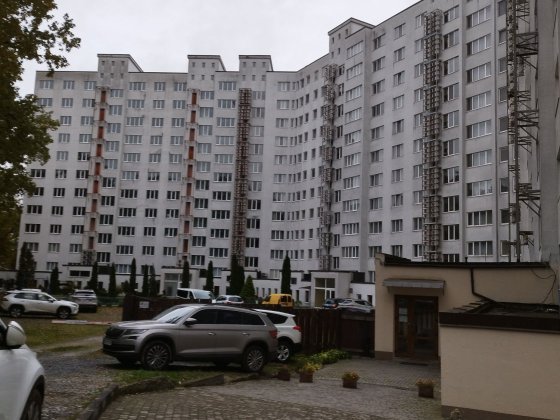 Здам 2-двушку в новобудові ( лісовій пісні )надовго Трускавец