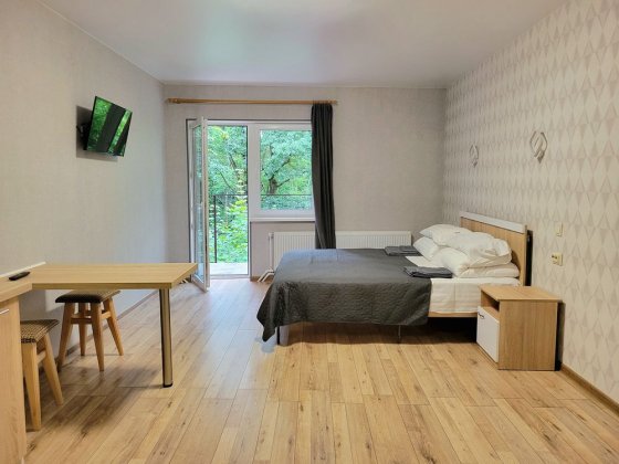 Glory Apart.Комунальні вклочено.Автономія при відключеннях.Вид на Ліс Трускавец