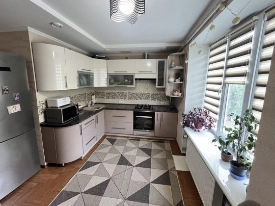 Оренда стильної трикімнатної квартири в Гречанах Хмельницький