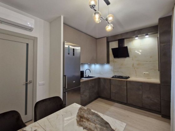 Здаю 2х кімнатну квартиру з хорошим ремонтом в новобудові! Перша Здача Хмельницкий