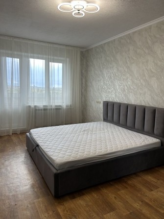 Оренда 1-кімнатна квартира на Незалежності - фото 1