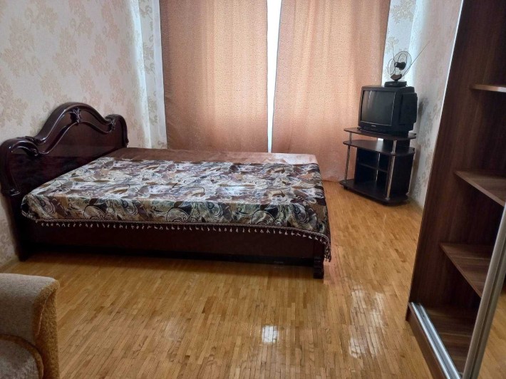 1 кімнатна квартира 45 кв м, Привокзальна 8 - фото 1