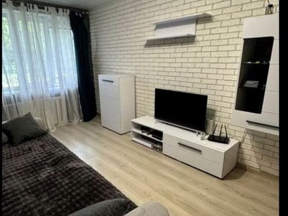 Бориспіль, вул.Нижній Вал,3, 1-кімнатна з ремонтом Борисполь