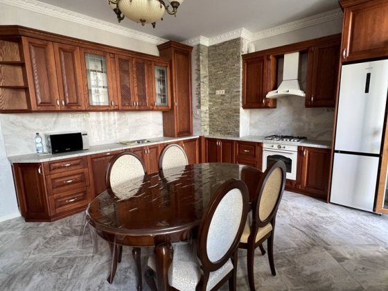 Оренда 2к квартири в Річ Тауні Буча Буча