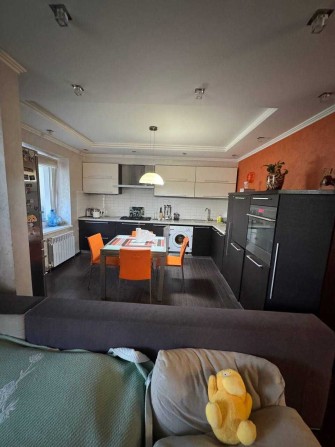 Сдам 3-ком квартиру г. Вишневое, общ. 97 м2, этаж 1, газ, комиссия 0% - фото 1