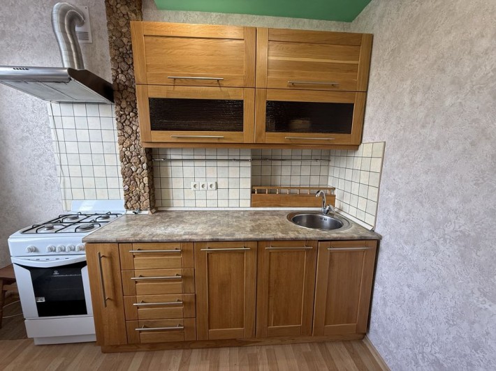 ЗДАМ 2 кімнатну квартиру в ЦЕНТРІ міста - фото 1