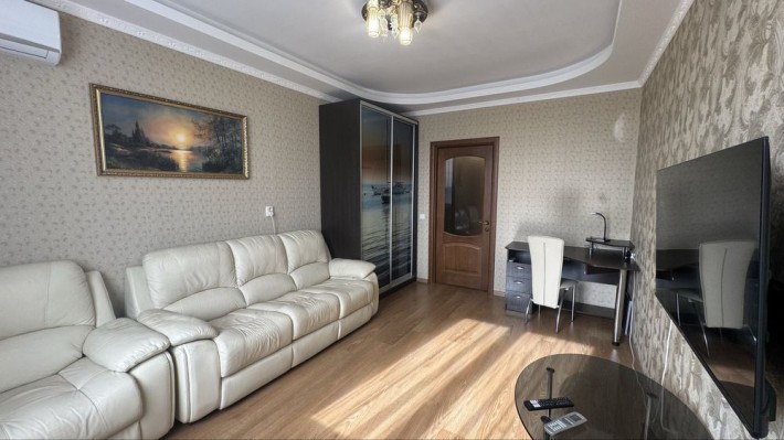 Оренда укомплектованої 2к квартири біля Avenir Plaza - фото 1