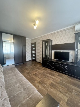 Укомплектована 1-но кімнатна квартира на Фастівській - фото 1