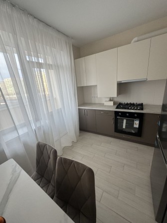 Здам 1 кім квартиру Боголюбова 15 перша здача - фото 1