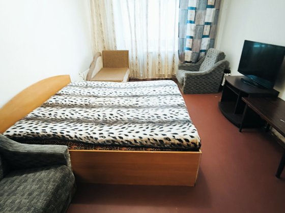 Центр . Однокімнатна на оренду. З 26.10. Вишневое