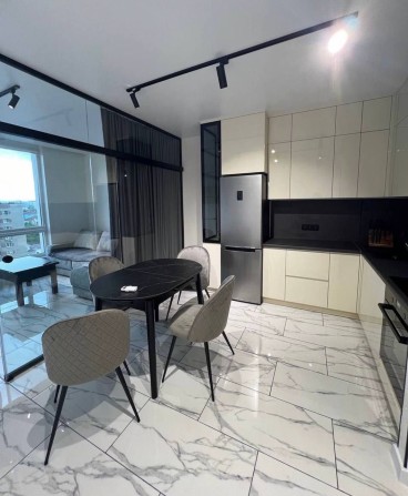 Оренда 1 км квартири поруч з стометрівкою - фото 1