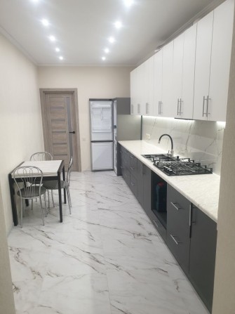 Здам квартиру 2 кімнатна 70м² - фото 1
