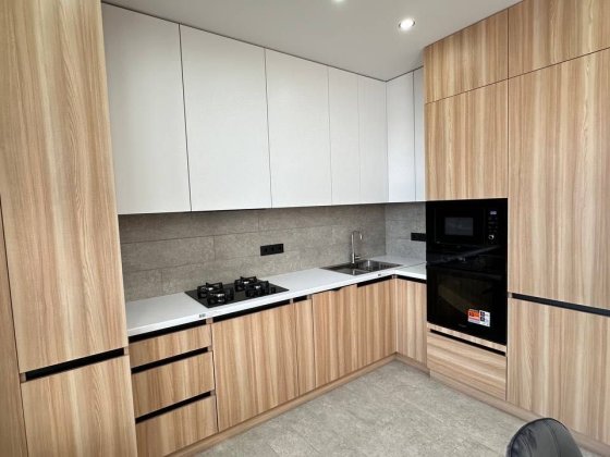 Перша оренда дизайнерської ексклюзивної квартири поруч з парком Івано-Франківськ