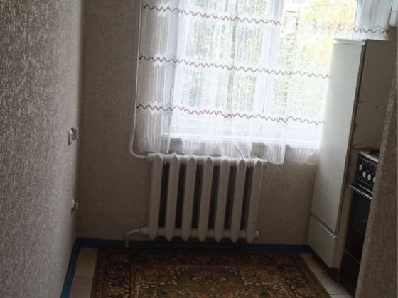 Здається 2 кімнатна квартира на Дзержинкі . Кривий Ріг