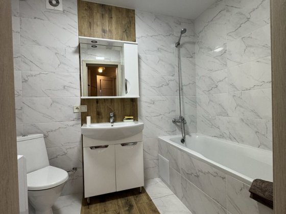 Оренда 1-кімн ЖК «Тріумф» 2 поверх, є ліжко та диван Луцк