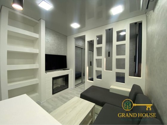 Оренда квартири в центрі міста з закритою територією котеджного типу Кривой Рог