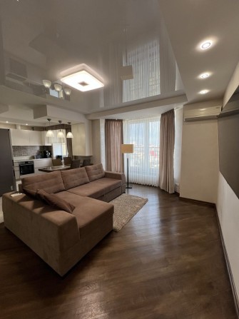 Оренда 2 кімнатноі новобудови неподалік центру міста - фото 1