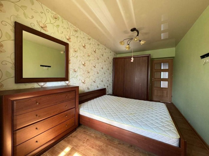 Оренда 3-кімнатної квартири на пр. Молоді - фото 1