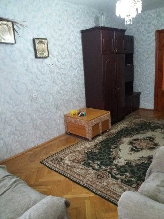 здається 3х кімнатна квартира  вул Бенделіані - фото 1