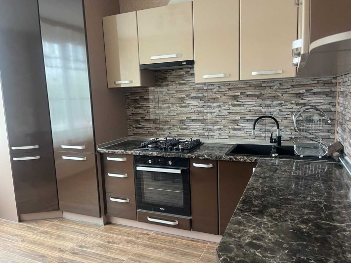 2-х кімнатна квартира в новобудові з паркінгом, р-н ПортСіті. ВЛАСНИК! - фото 1