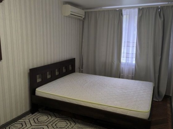 Алмазний, вул. Кондратюка, 2-кімн. квартира. Полтава