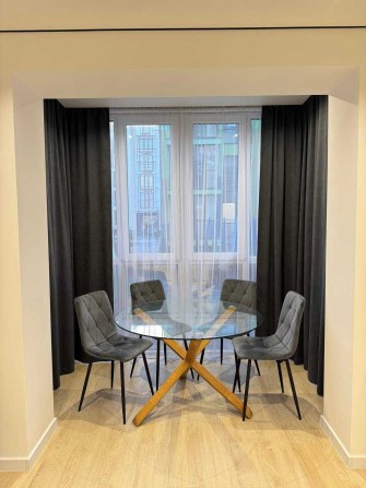 РІВНЕ: довгострокова оренда в ЖК "Квітковий", нова однокімн. квартира - фото 1