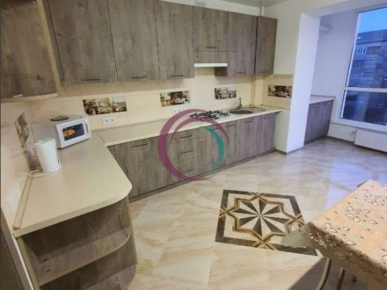 2-к. квартира близько центру, з ремонтом, за вул. Коновальця Ивано-Франковск