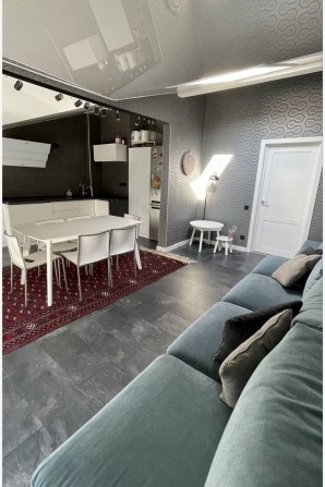 Стильна 1-к квартири в центрі Івано-Франківська - фото 1