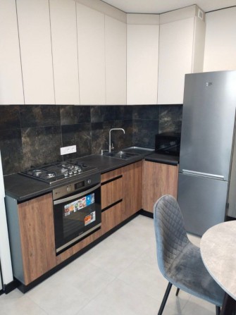 Оренда 1 кімнатна квартири в Фемелі Плаза - фото 1