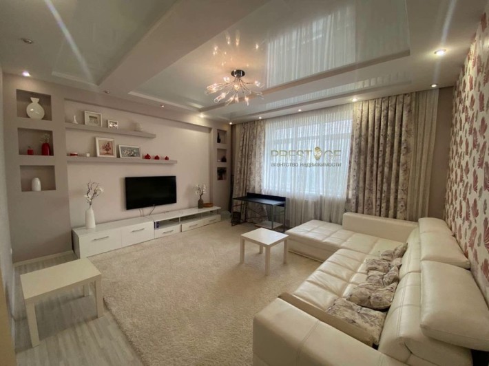 ЖК «Премʼєр»  Оренда 3х кім квартири. - фото 1