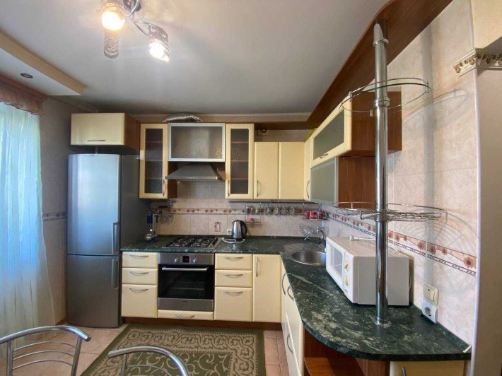 Оренда двокімнатної квартири 350$ вул. Над Яром - фото 1