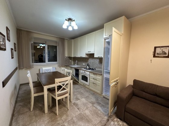 2 кімнатна в центрі вул. Мельника 10 Івано-Франківськ