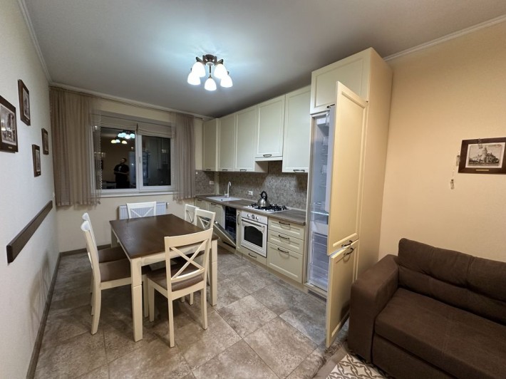 2 кімнатна в центрі вул. Мельника 10 - фото 1