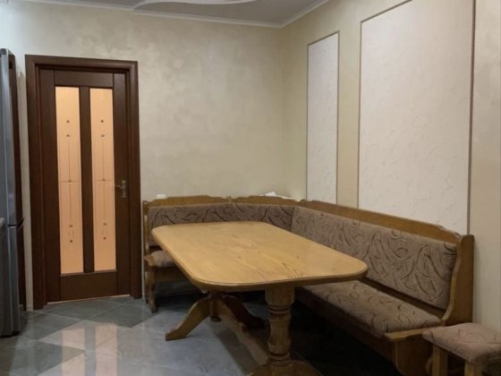 Здається в оренду простора 4-х кімнатна квартира Ивано-Франковск