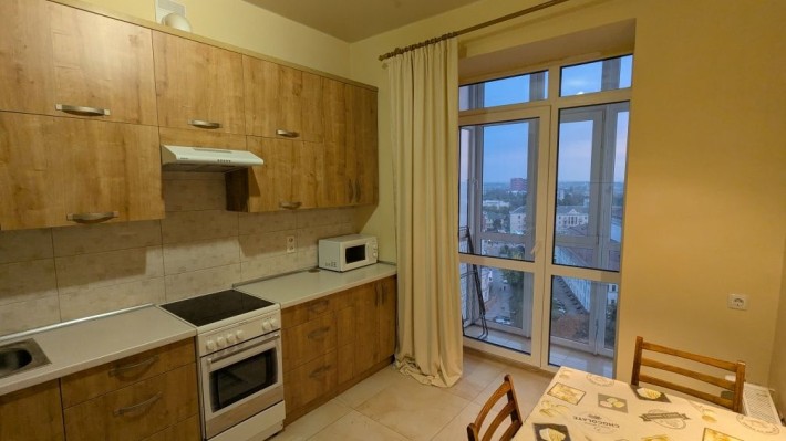 Оренда, ЦЕНТР, ЖК Театральний, меблі, техніка - фото 1