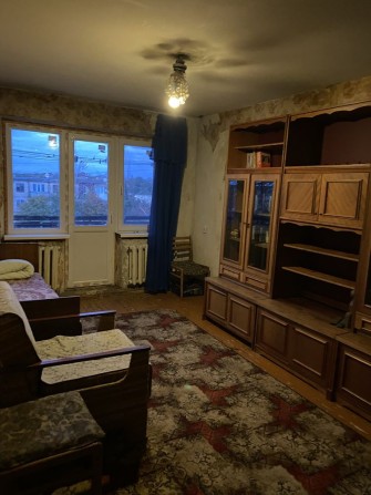 Здається 2 кім. квартира в цетрі міста по Лермонтова 22 - фото 1