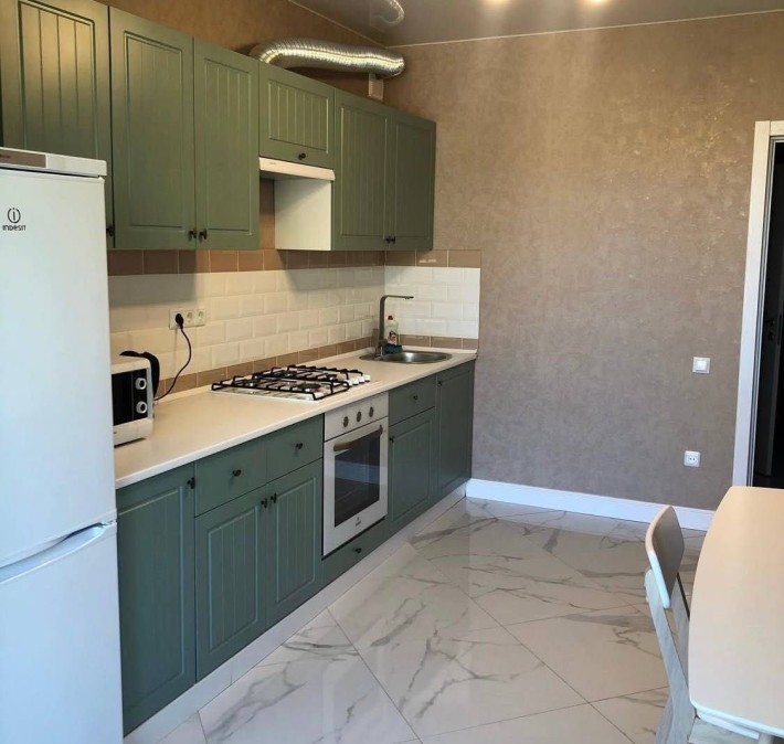 Оренда затишної 1 км квартири поруч з стометрівкою - фото 1